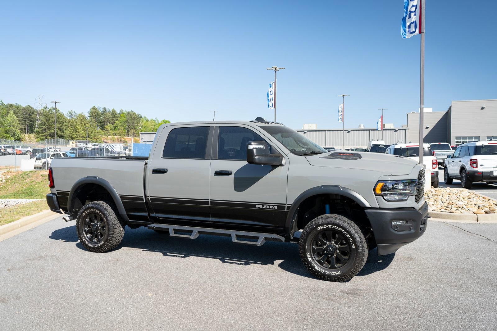 Used 2024 RAM 2500 Power Wagon w/ Level 2 Equipment Group image 12