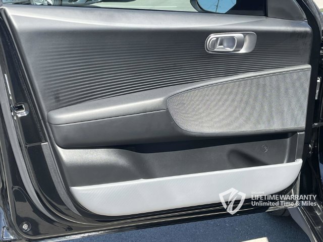 Used 2024 Hyundai Ioniq 6 SE RWD image 16