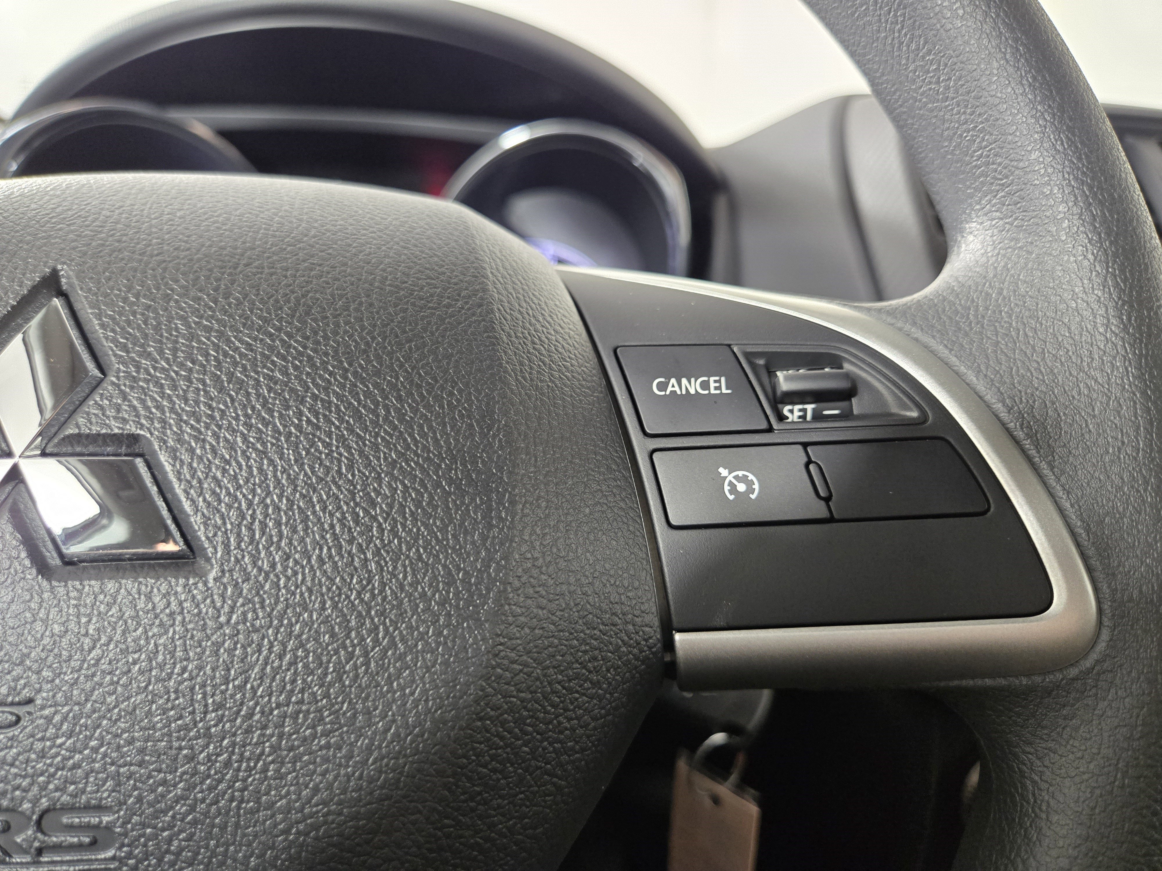 New 2025 Mitsubishi Outlander Sport ES image 15