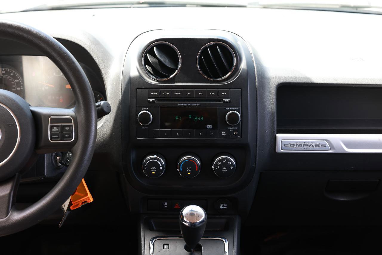 Used 2015 Jeep Compass Sport w/ Power Value Group FWD image 31