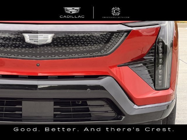 Certified 2025 Cadillac Optiq Sport 2 w/ LPO, Floor Liner Package AWD/4WD image 13