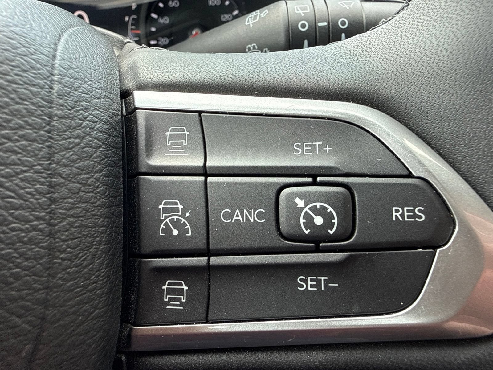 Used 2023 Jeep Compass Limited AWD/4WD image 20
