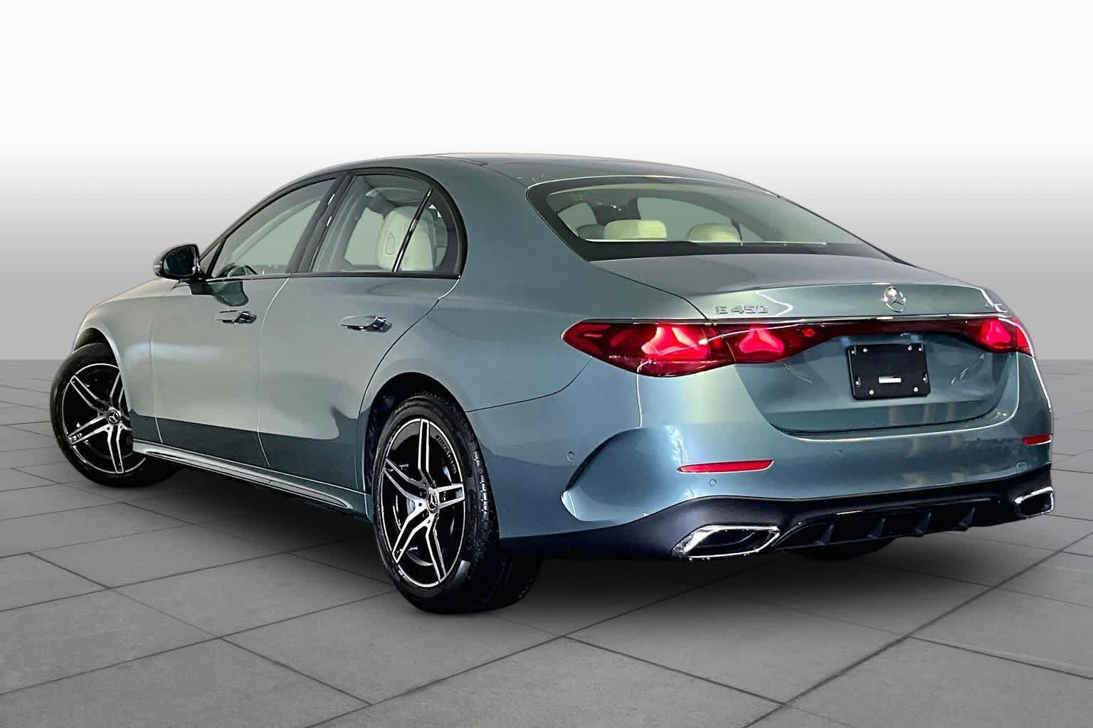 New 2027 Mercedes-Benz E 450 4MATIC Sedan image 3