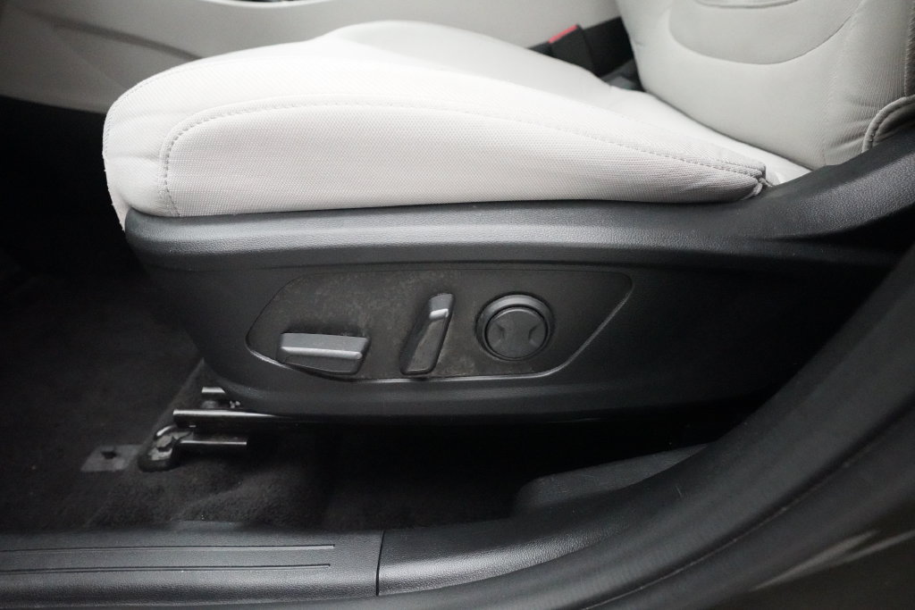 Used 2025 Hyundai Tucson SEL AWD/4WD image 28