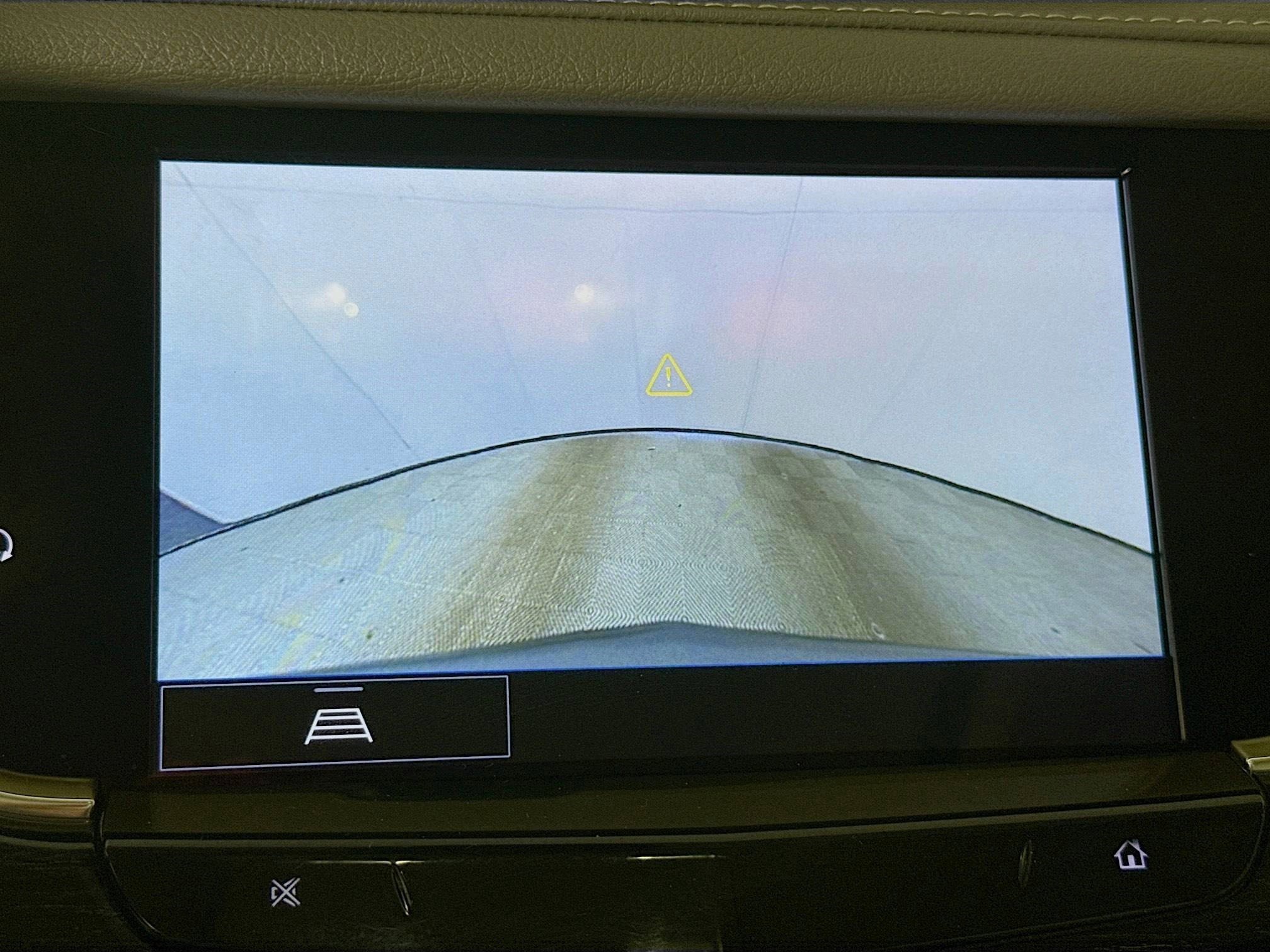 Used 2022 Cadillac XT6 Premium Luxury FWD image 17