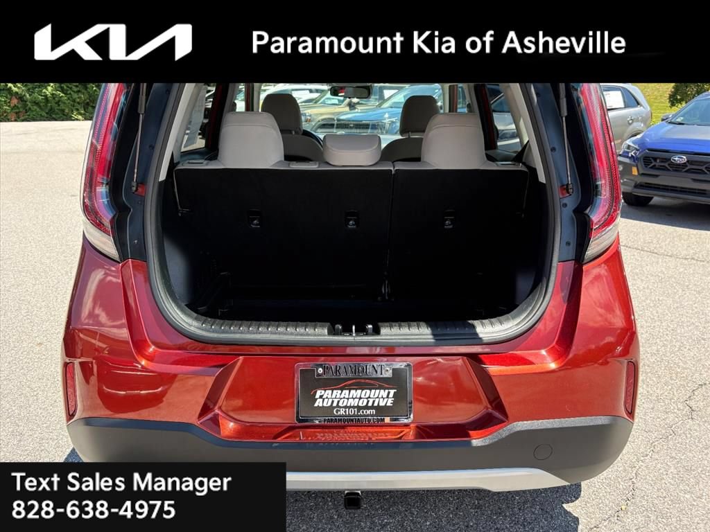 Certified 2023 Kia Soul LX w/ LX Technology Package FWD image 29