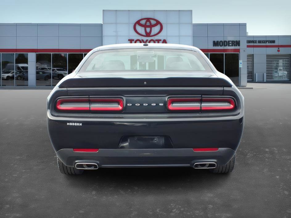 Used 2021 Dodge Challenger SXT image 5