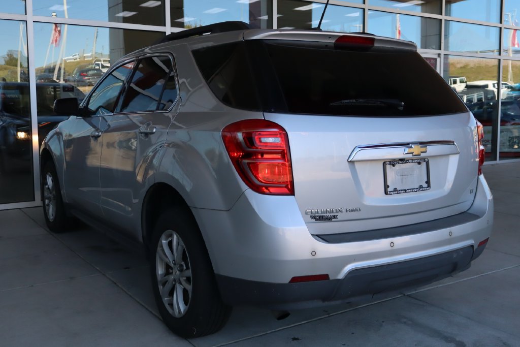 Used 2017 Chevrolet Equinox LT w/ Driver Confidence Package II AWD/4WD image 6
