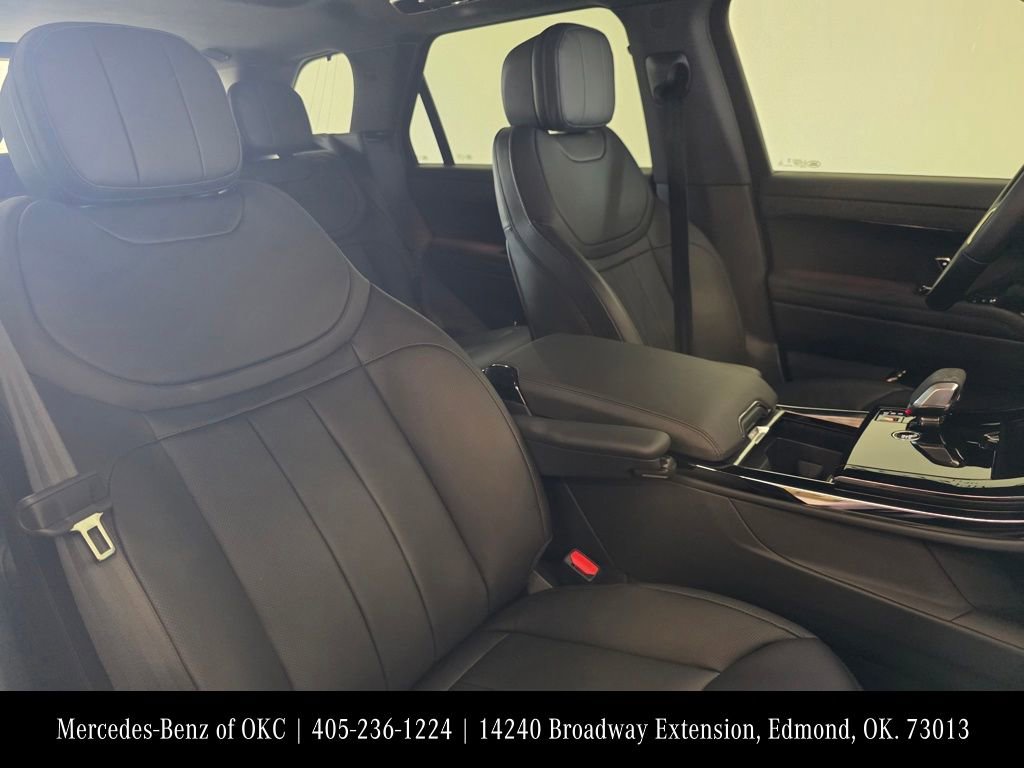 Used 2025 Land Rover Range Rover Sport Dynamic SE image 19