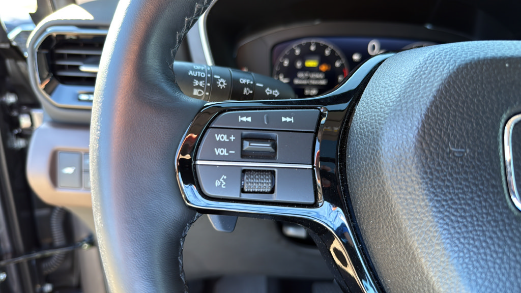 Used 2024 Honda Pilot Elite image 28