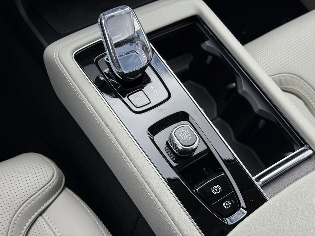 New 2026 Volvo XC90 B6 Ultra image 26