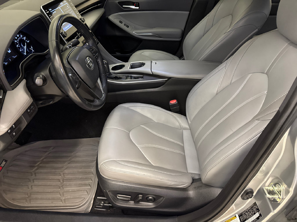 Used 2020 Toyota Avalon XLE FWD image 18