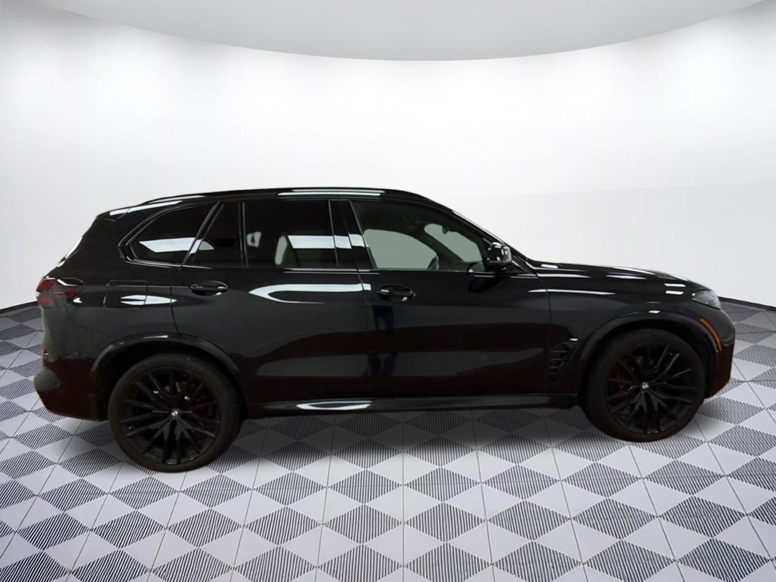 Certified 2024 BMW X5 xDrive40i w/ M Sport Package image 7