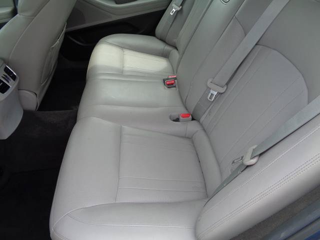 Used 2017 Genesis G80 3.8 RWD image 6