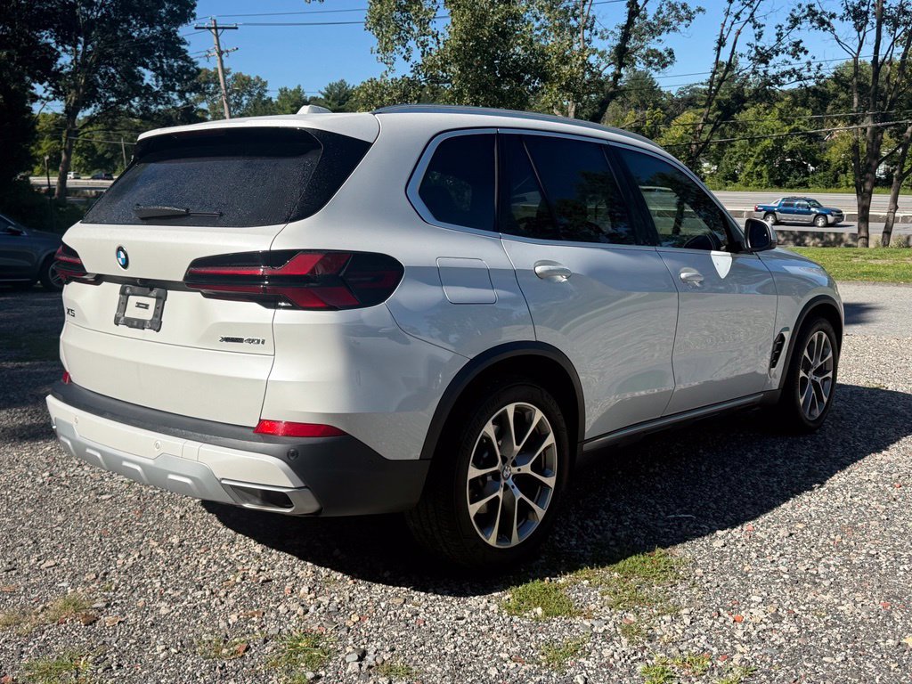 Used 2024 BMW X5 xDrive40i w/ Premium Package AWD/4WD image 6