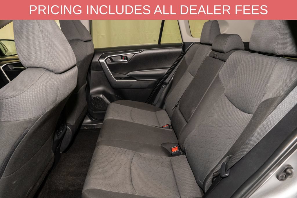 Certified 2025 Toyota RAV4 XLE FWD image 8