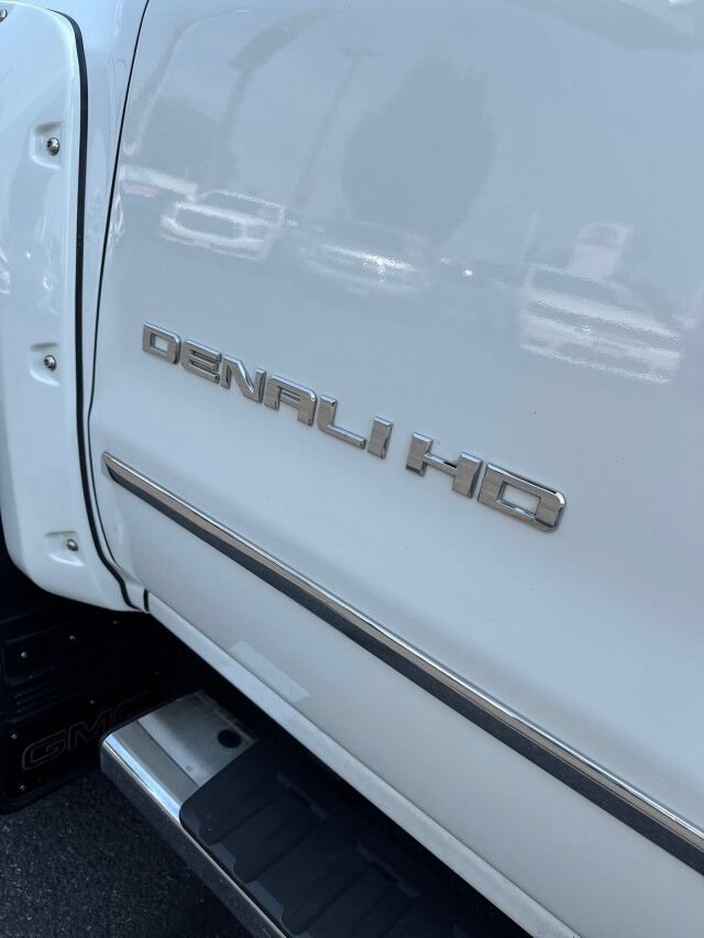 Used 2016 GMC Sierra 3500 Denali w/ Driver Alert Package AWD/4WD image 8