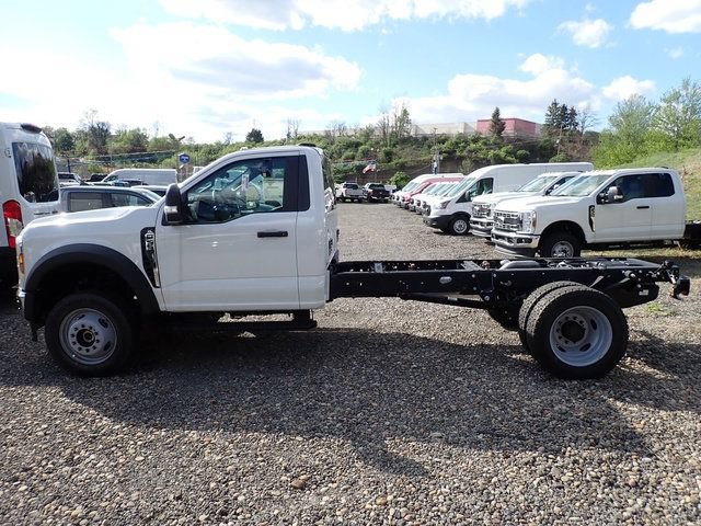 New 2026 Ford F550 4x4 Regular Cab Super Duty w/ XL Chrome Package image 2