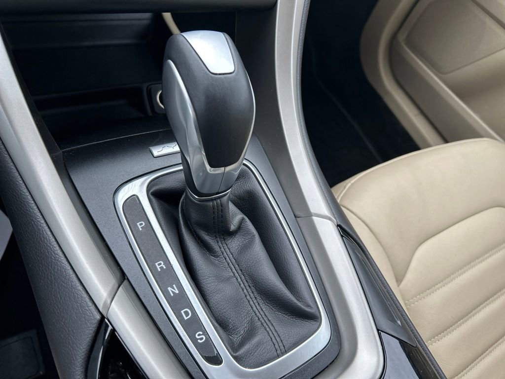 Used 2016 Ford Fusion SE w/ Equipment Group 202A image 29