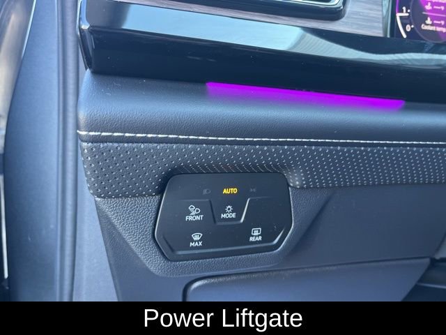 Used 2024 Volkswagen Atlas SEL Premium R-Line image 15