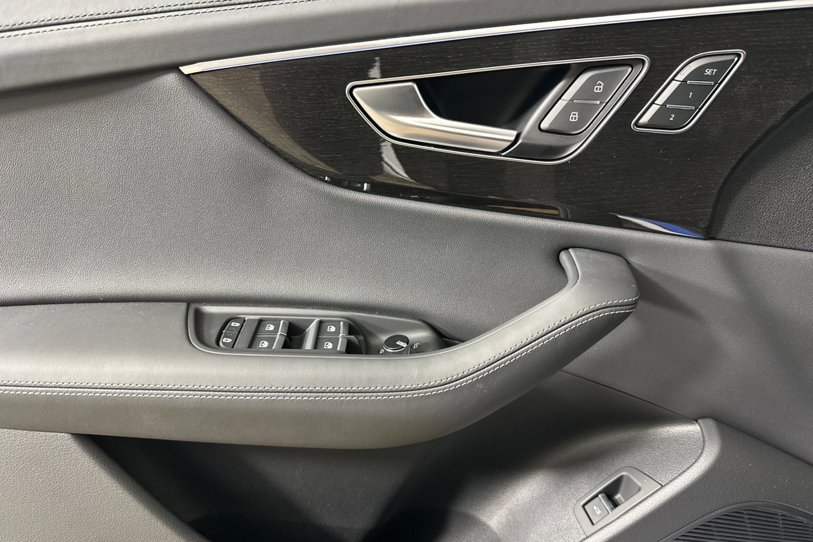 New 2026 Audi Q8 Prestige image 10