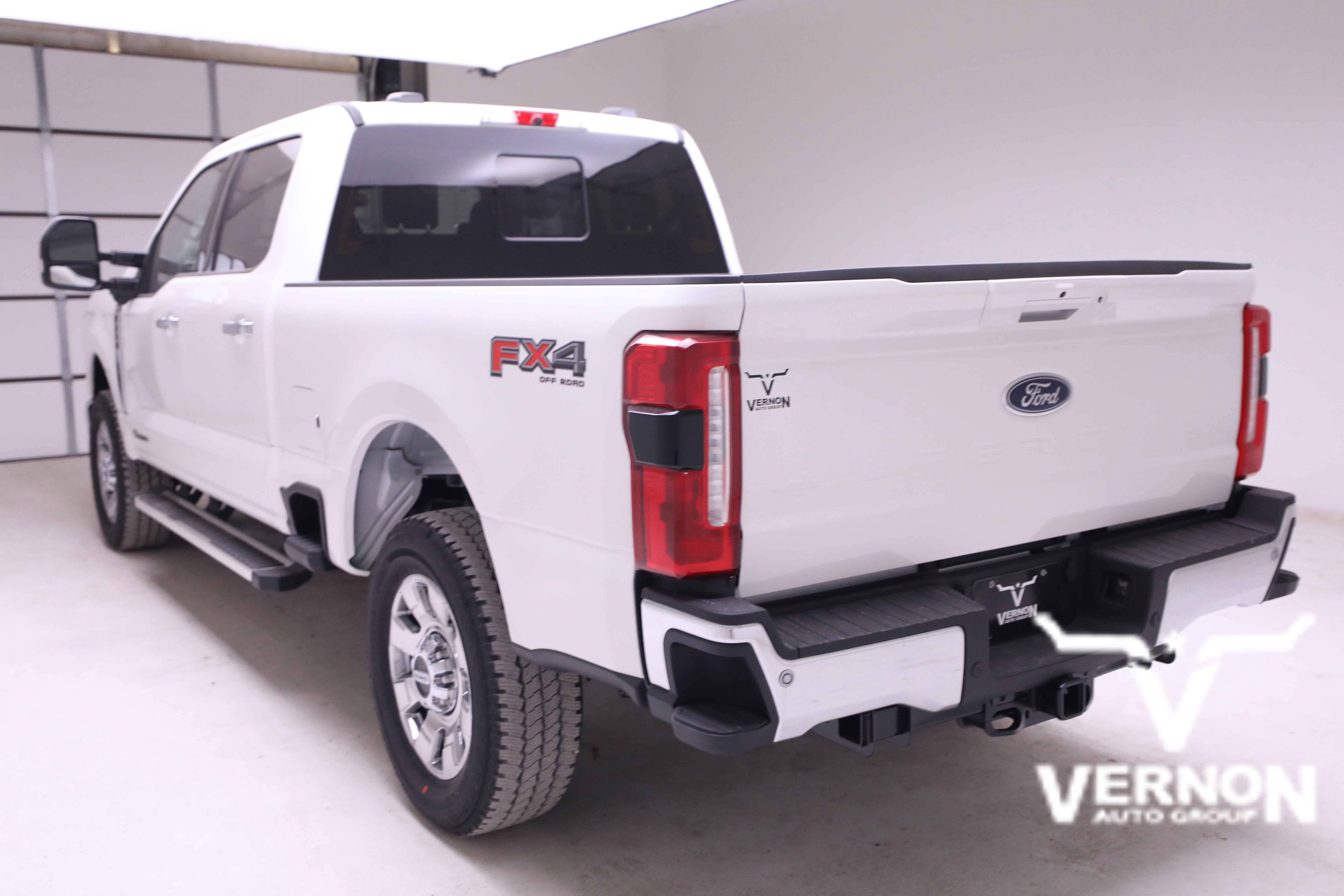 New 2026 Ford F250 Lariat w/ Chrome Package image 3