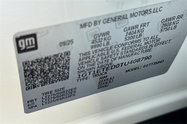 New 2026 GMC Sierra EV Elevation w/ LPO, Elevation Dark Package image 32