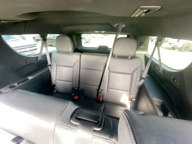 Used 2023 Chevrolet Suburban LT w/ LT Signature Plus Package image 30