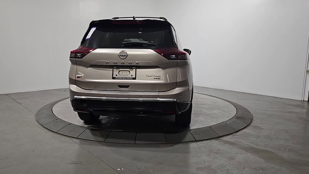New 2026 Nissan Rogue Platinum image 4