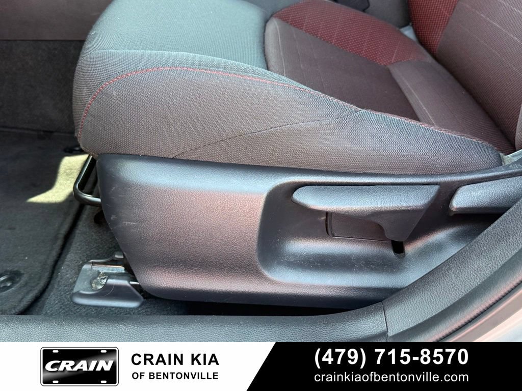 Used 2025 Toyota Corolla SE FWD image 11