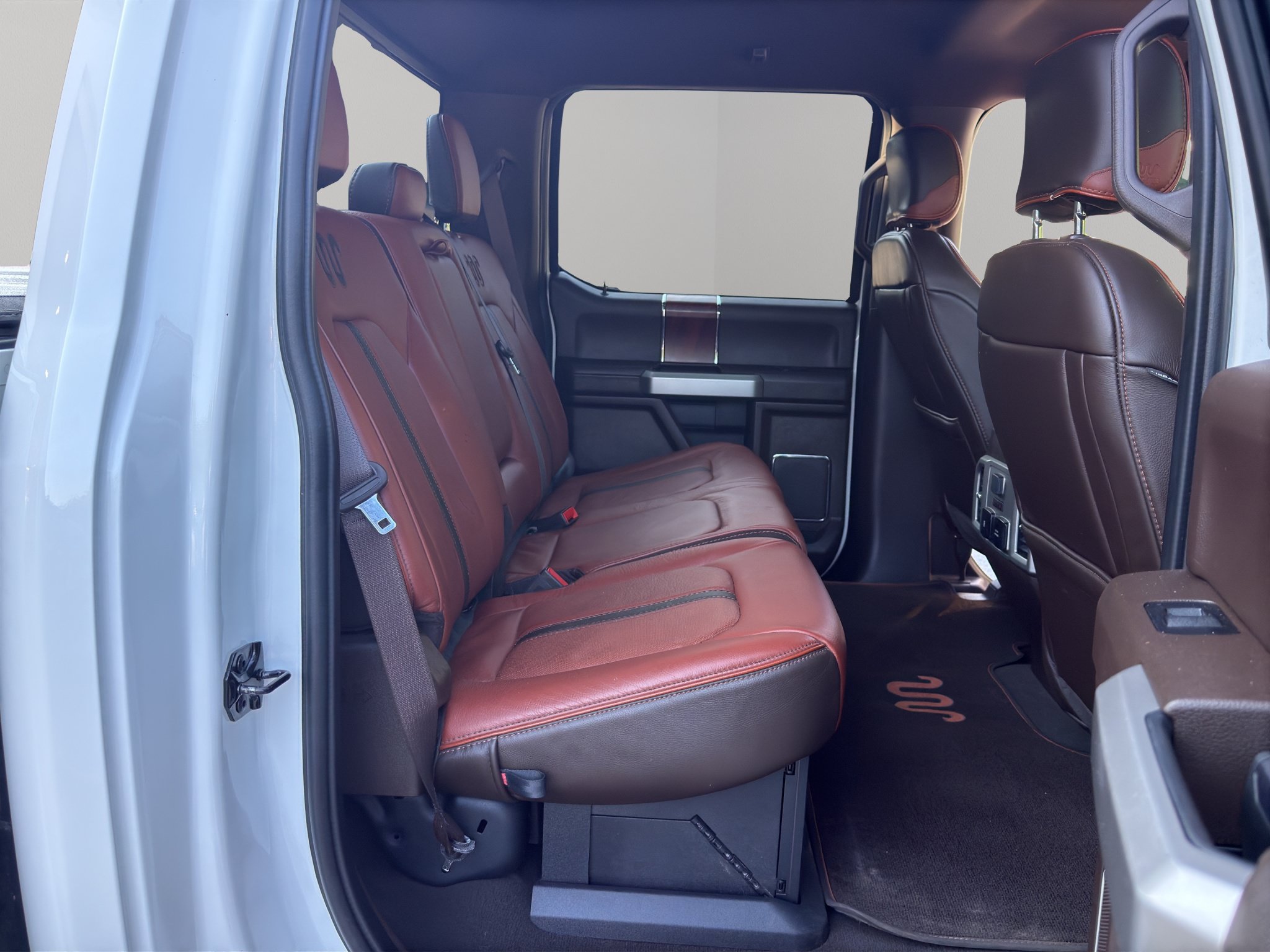 Used 2022 Ford F350 King Ranch w/ Chrome Package AWD/4WD image 11