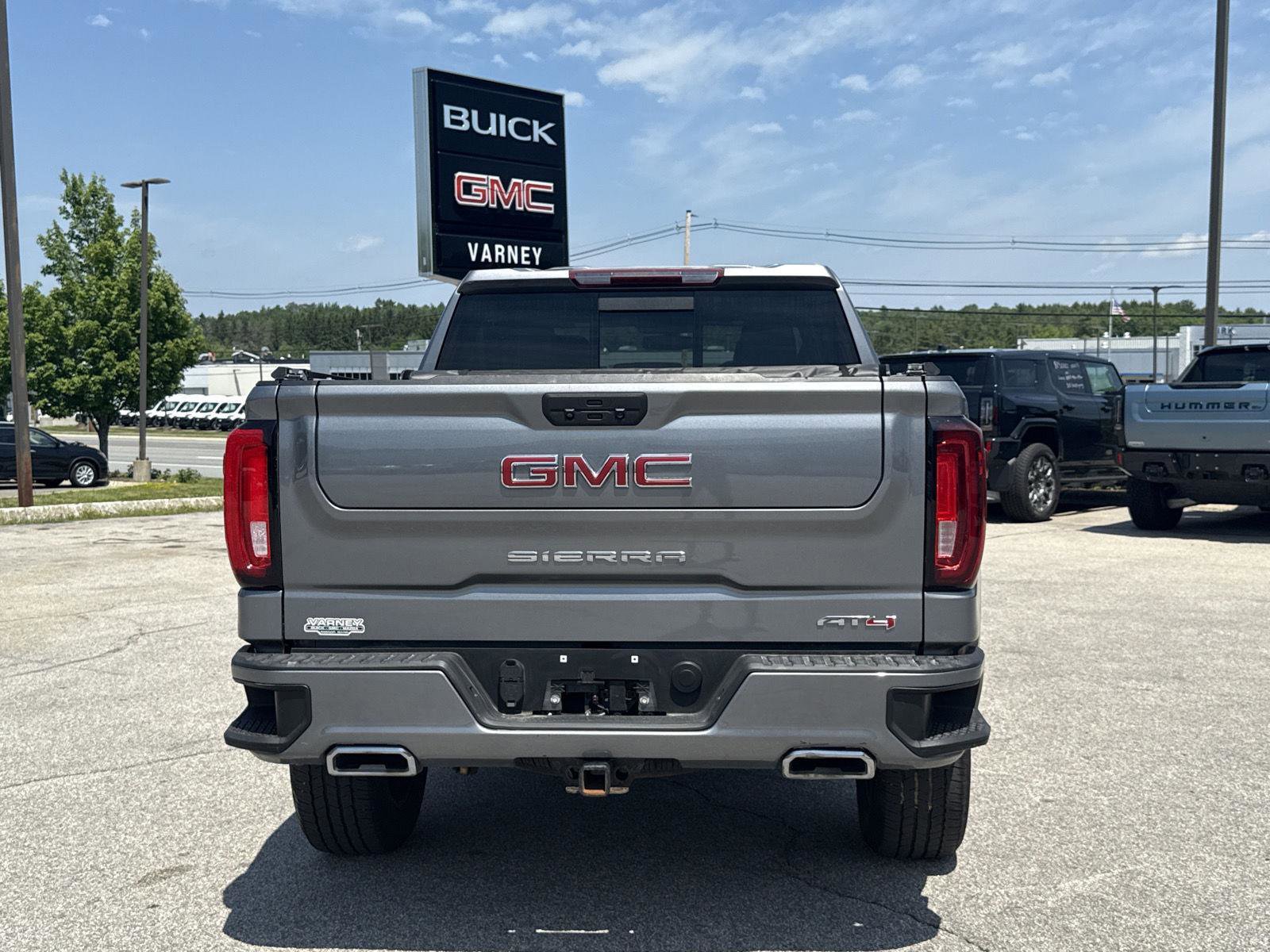 Used 2022 GMC Sierra 1500 AT4 w/ AT4 Preferred Package image 7