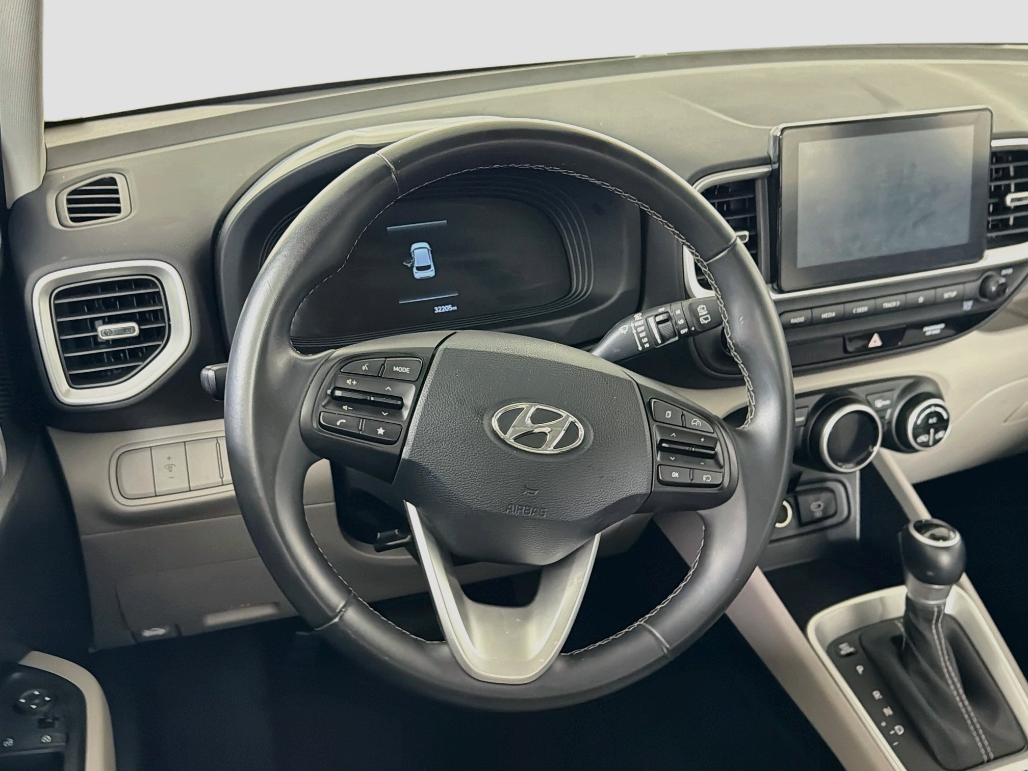 Used 2025 Hyundai Venue SEL FWD image 18