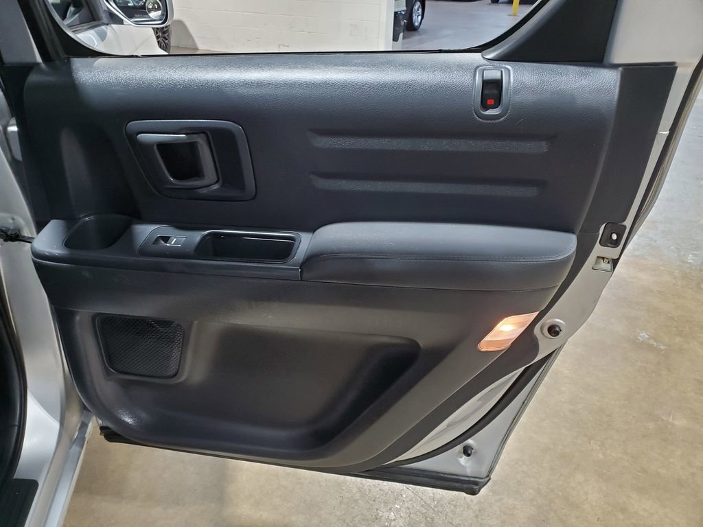 Used 2014 Honda Ridgeline SE image 22