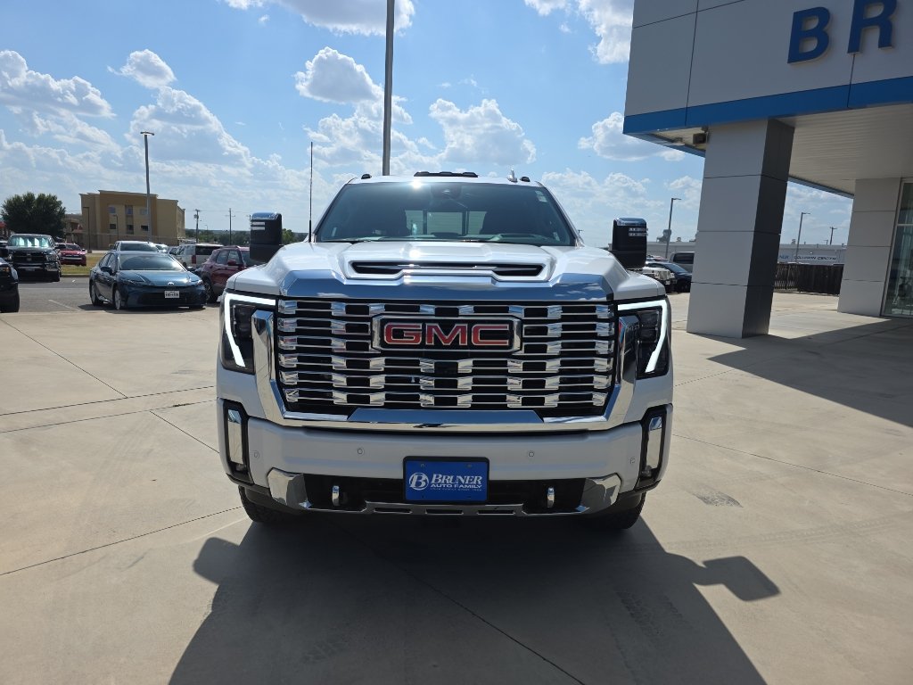 Certified 2025 GMC Sierra 2500 Denali w/ Technology Package AWD/4WD image 2