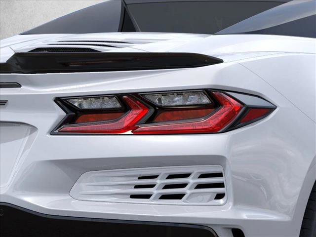 New 2025 Chevrolet Corvette E-Ray w/ Battery Protection Package AWD/4WD image 11
