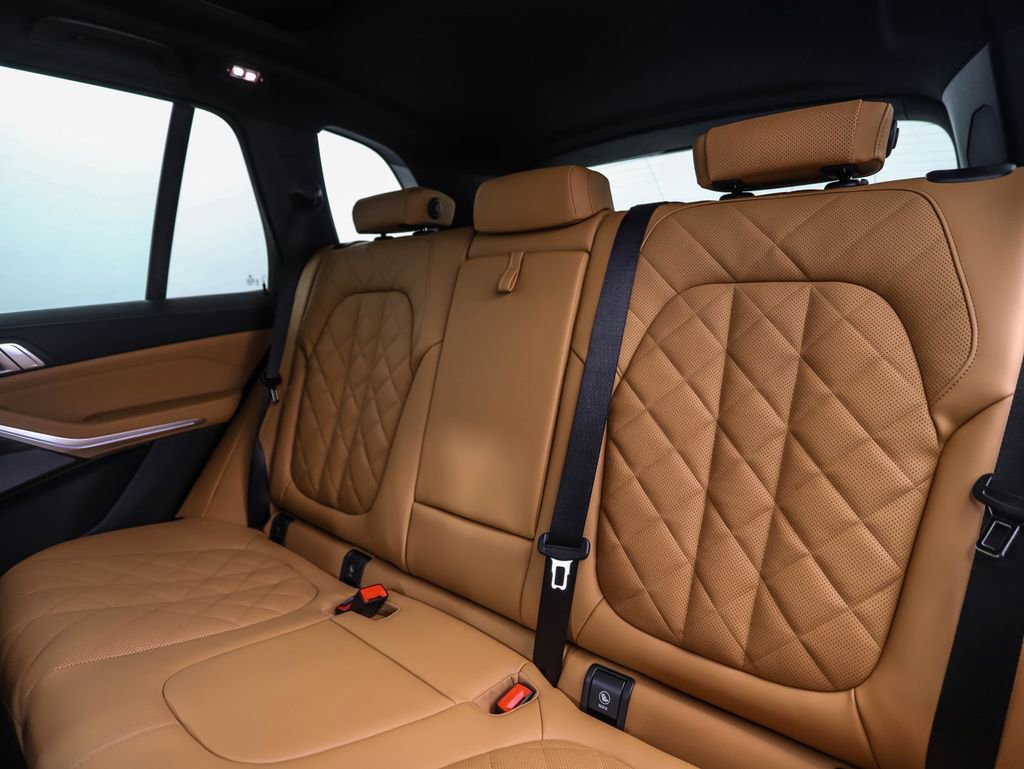 New 2026 BMW X5 xDrive40i w/ M Sport Package image 23