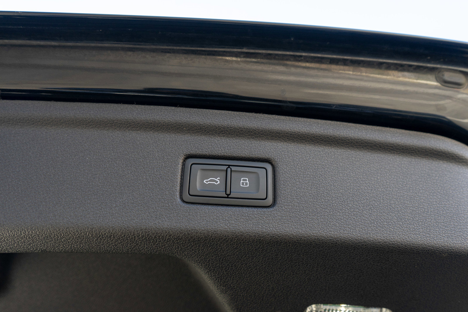 Used 2025 Audi A5 2.0T Premium Plus image 10