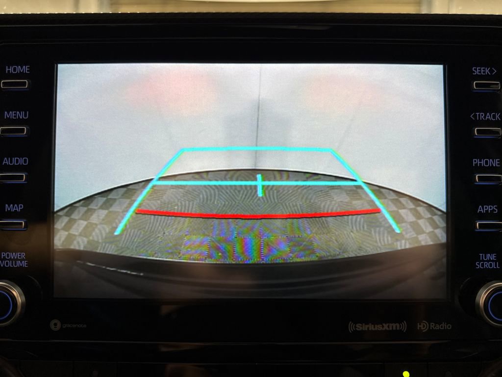 Used 2021 Toyota Highlander XSE FWD image 16