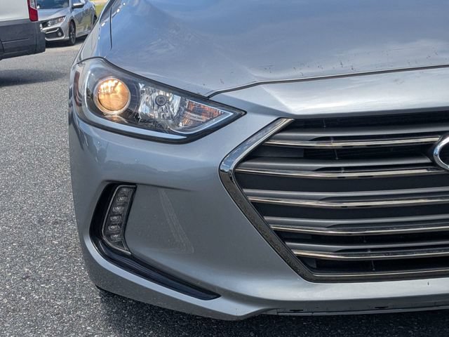 Used 2017 Hyundai Elantra Limited FWD image 8