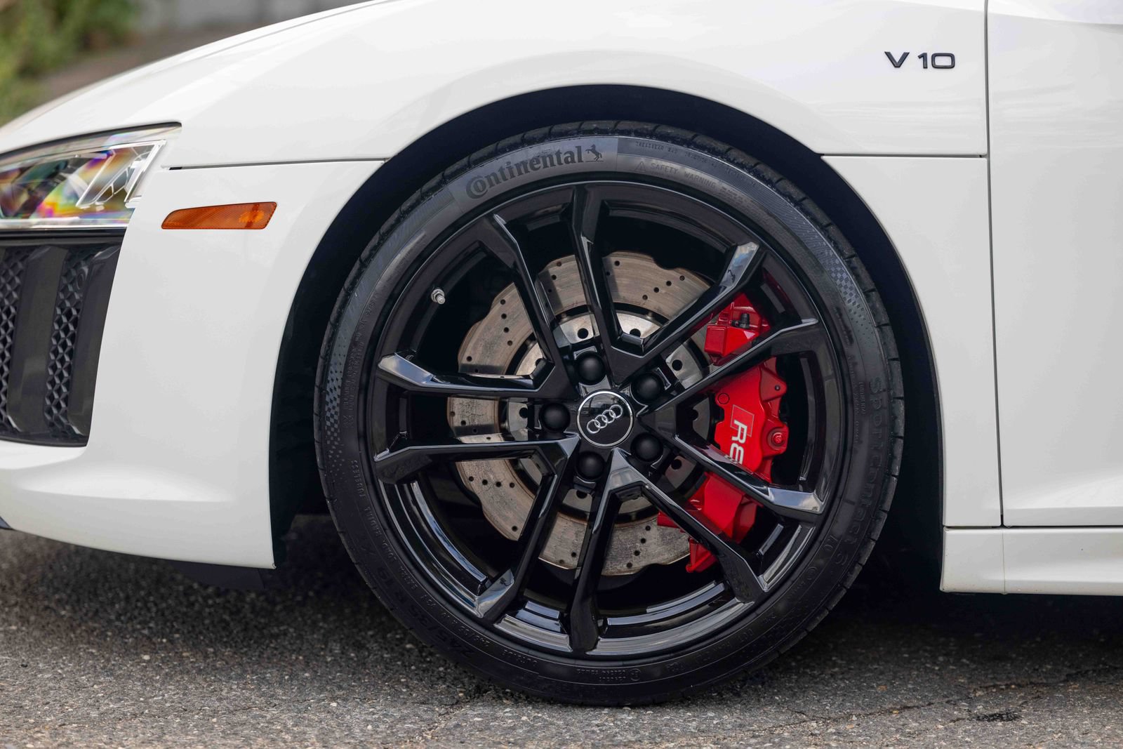 Used 2018 Audi R8 V10 RWD image 9