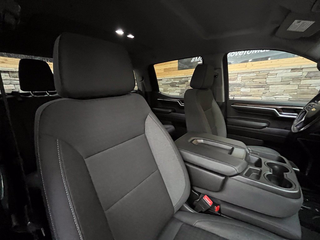 Used 2022 Chevrolet Silverado 1500 LT AWD/4WD image 21