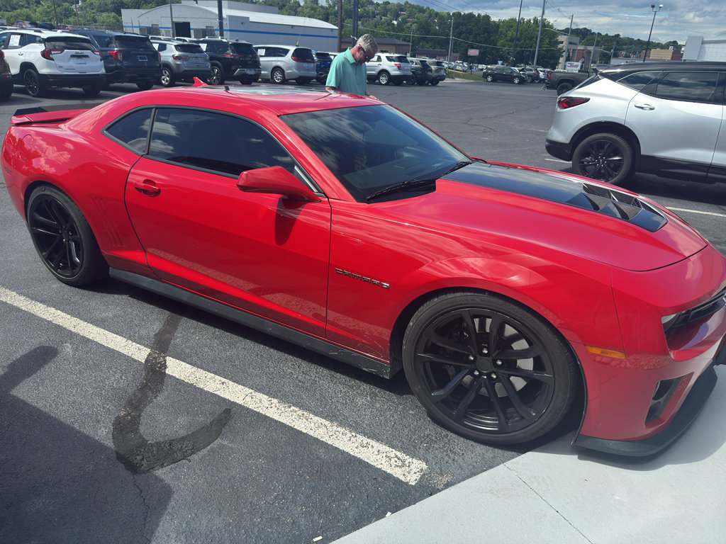 Used 2012 Chevrolet Camaro ZL1 RWD image 3