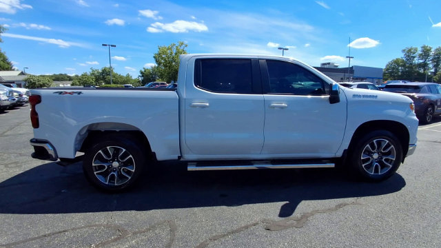 Certified 2022 Chevrolet Silverado 1500 LT AWD/4WD image 9