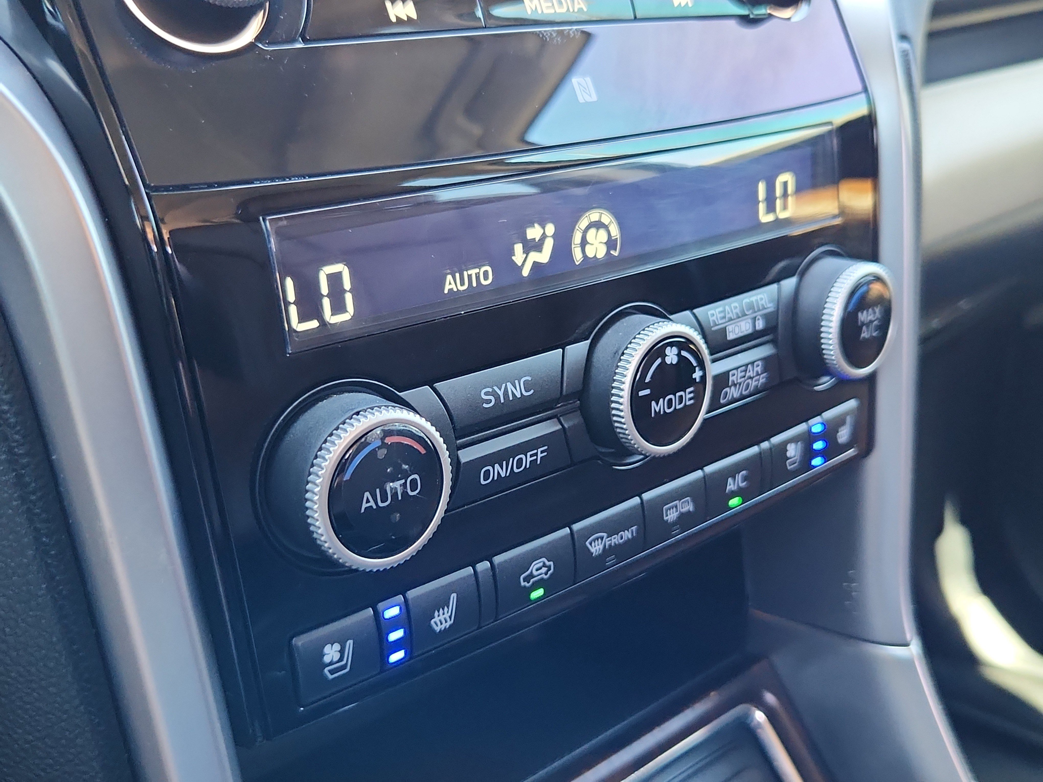 Used 2020 Subaru Ascent Touring AWD/4WD image 29