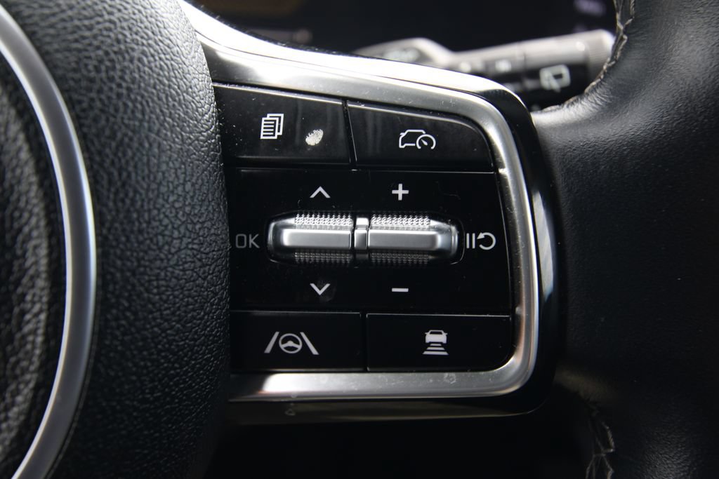 Used 2024 Kia Sorento S FWD image 23