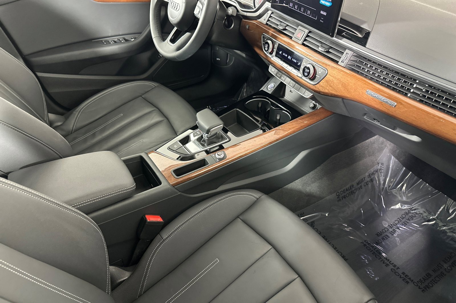 Used 2023 Audi A4 2.0T Premium w/ Convenience Package image 14