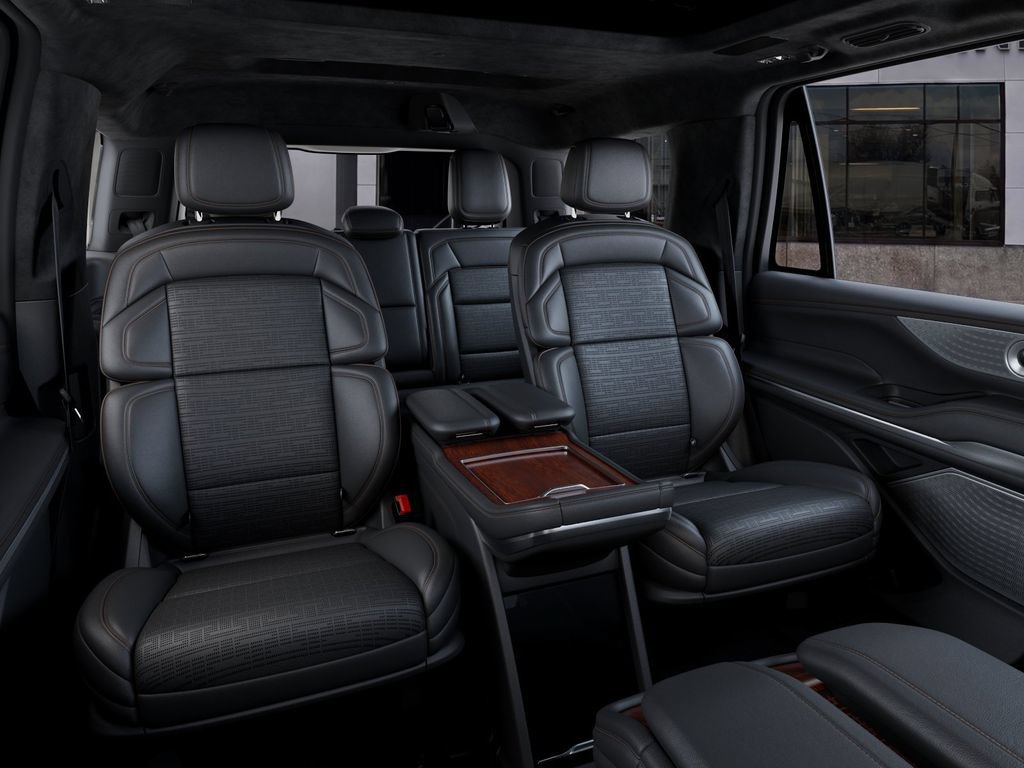 New 2027 Lincoln Navigator Black Label AWD/4WD image 11
