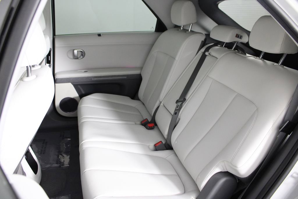 Certified 2022 Hyundai Ioniq 5 Limited w/ Cargo Package image 20