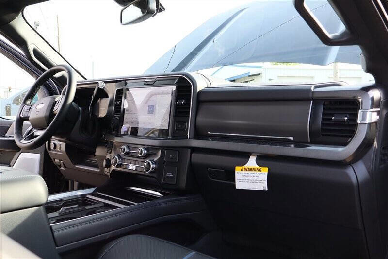 Used 2026 Ford F450 Platinum AWD/4WD image 34